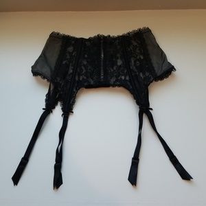 Victoria's Secret Lace Garter Belt XS/S